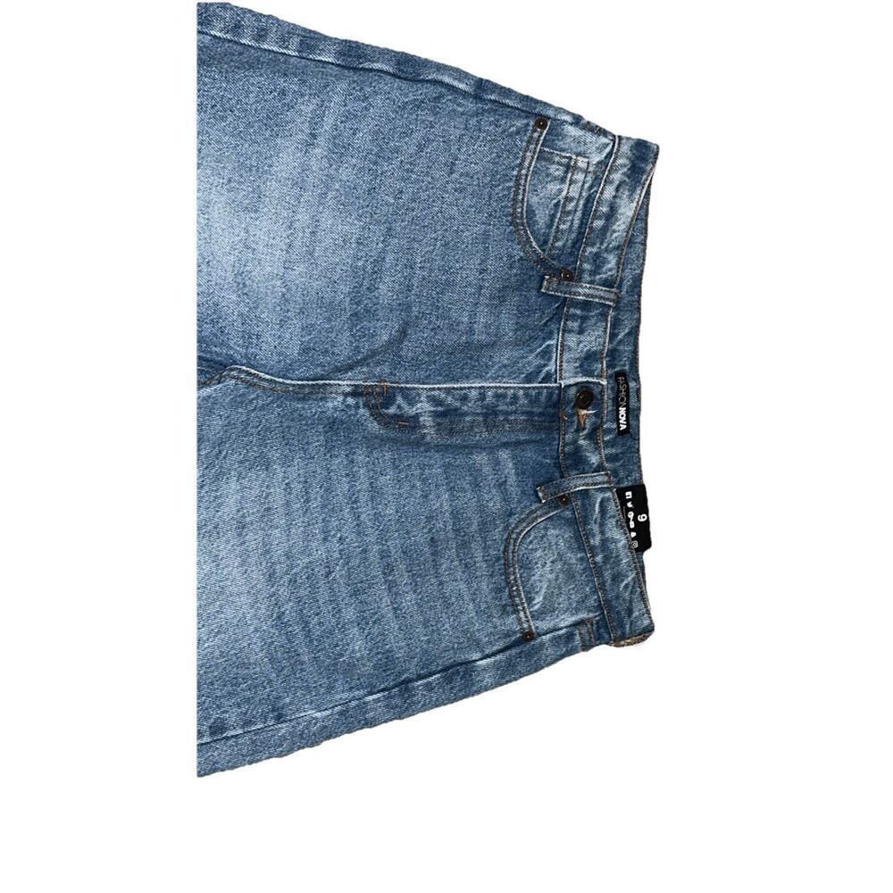Fashion Nova Women'sVintage Vibes,Leg Jeans straight Size9 - Picture 2 of 10